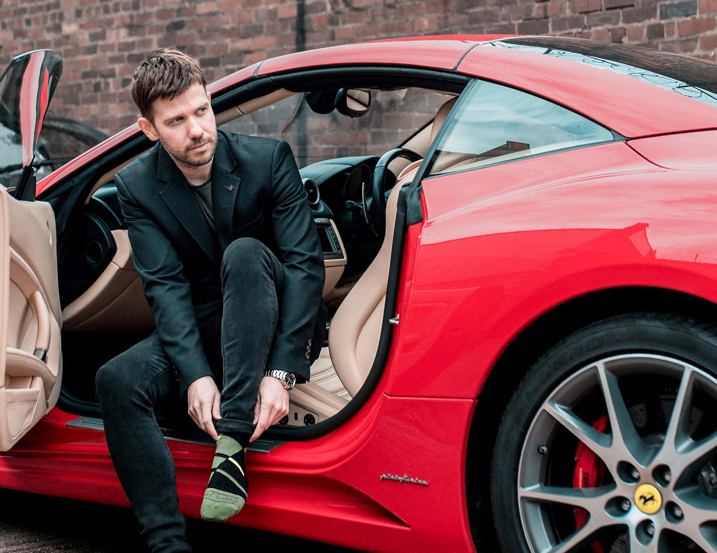 Mens UK Fashion Blogger Ferrari California